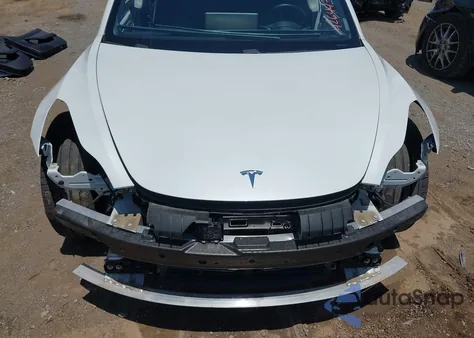 2020 Tesla Model 3 Performance Dual Motor All-Wheel Drive z USA, uszkodzony, nr VIN 5YJ3E1EC4LF791808